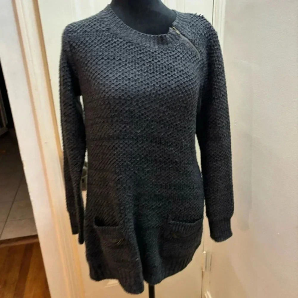 Absinthe Black Zip Neck Sweater Sz Medium